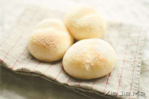早安心语：谁不是一边受伤，一边学会坚强 (4)