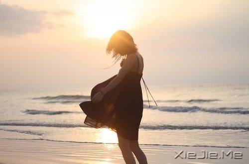 送给二十岁出头的姑娘：最怕是你既不够爱他，又不够爱自己